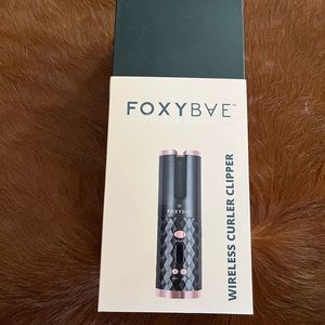 Foxy bae wireless curler